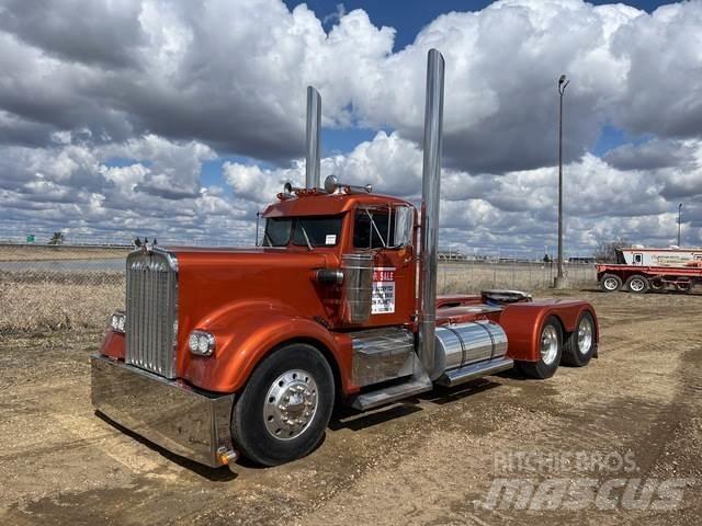Kenworth 925 Tractor Units