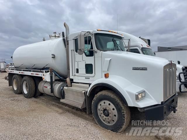 Kenworth T-800 Combi / vacuum trucks