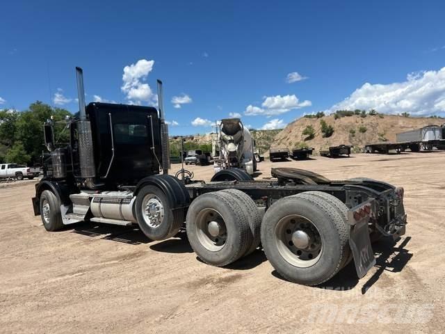 Kenworth T-800 Tractor Units
