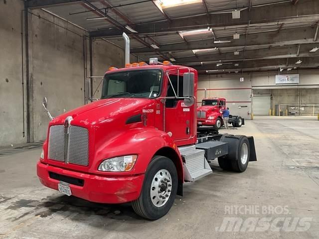 Kenworth T370 Tractor Units