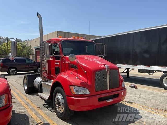 Kenworth T370 Tractor Units