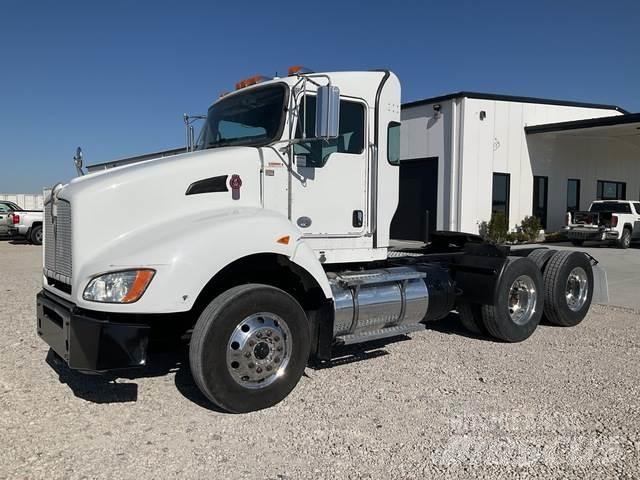 Kenworth T440 Tractor Units