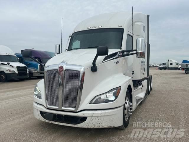 Kenworth T680 Tractor Units