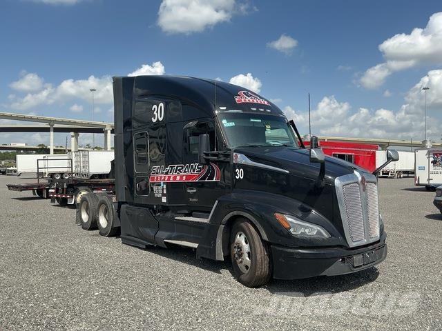 Kenworth T680 Tractor Units