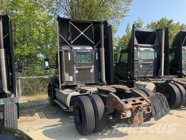 Kenworth T680 Tractor Units