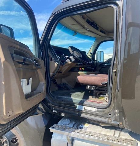 Kenworth T680 Tractor Units