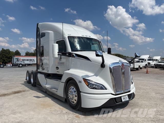 Kenworth T680 Tractor Units