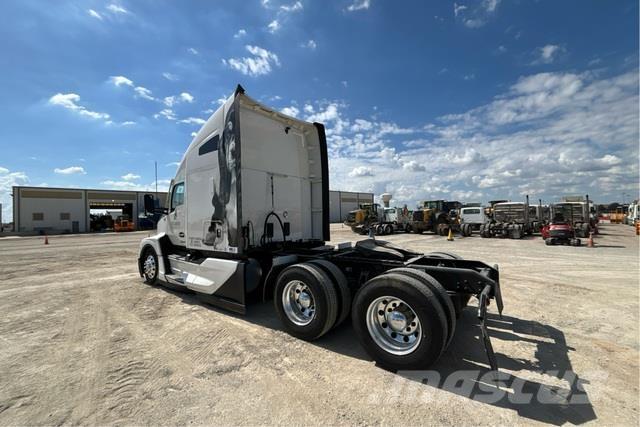 Kenworth T680 Tractor Units