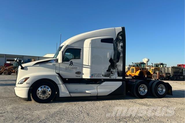 Kenworth T680 Tractor Units