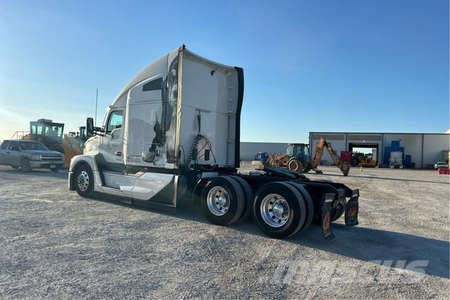 Kenworth T680 Tractor Units