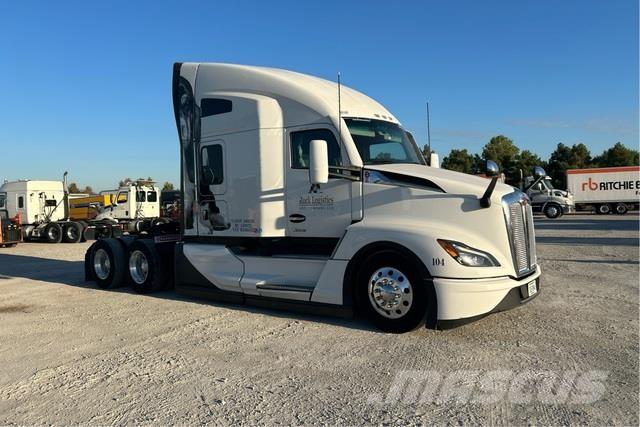 Kenworth T680 Tractor Units