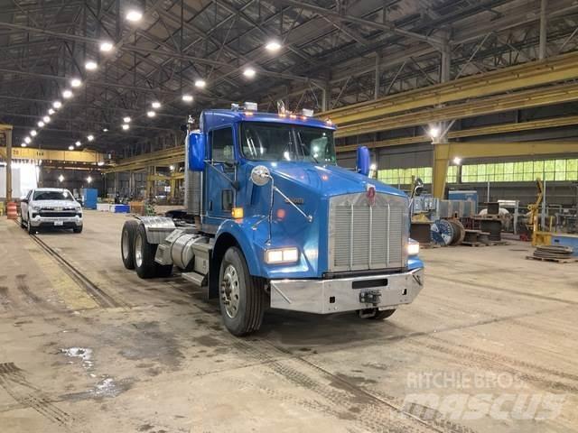 Kenworth T800 Tractor Units