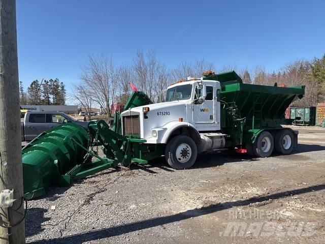 Kenworth T800 Snow blades and plows