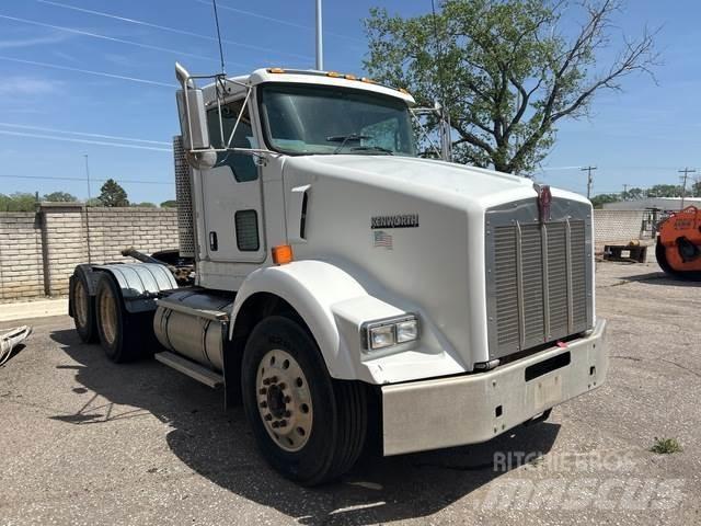 Kenworth T800B Tractor Units