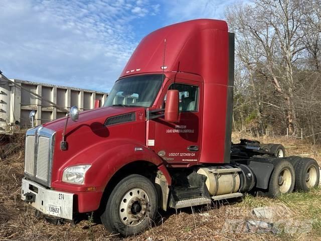 Kenworth T880 Tractor Units