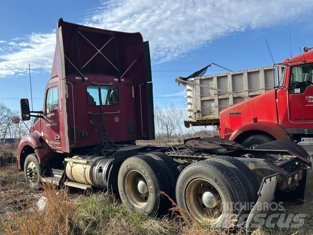 Kenworth T880 Tractor Units