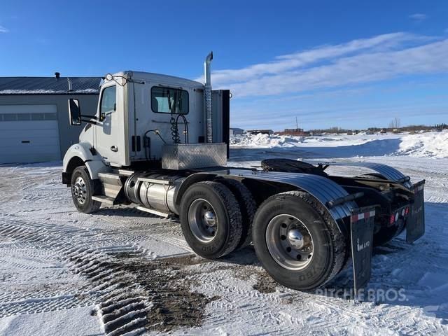 Kenworth T880 Tractor Units