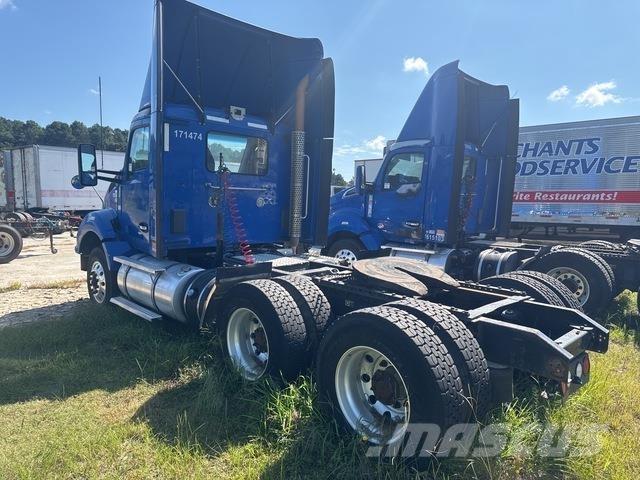 Kenworth T880 Tractor Units