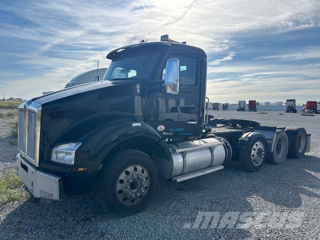 Kenworth T880 Tractor Units