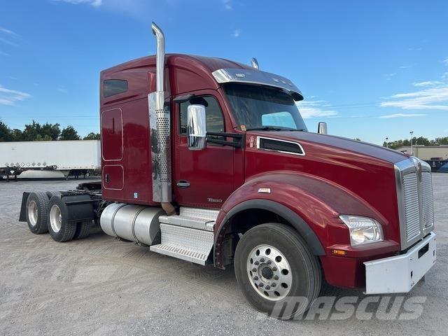 Kenworth T880 Tractor Units