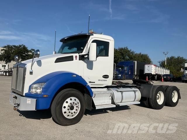 Kenworth T880 Tractor Units