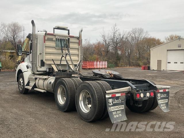 Kenworth T880 Tractor Units