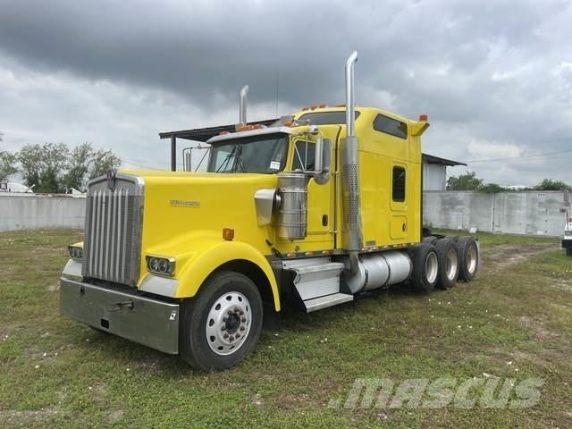 Kenworth W900 Tractor Units