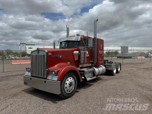 Kenworth W900 Tractor Units