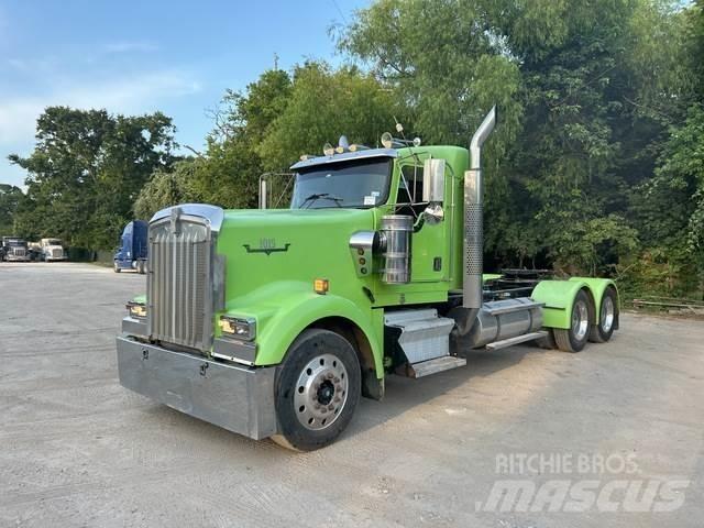 Kenworth W900 Tractor Units