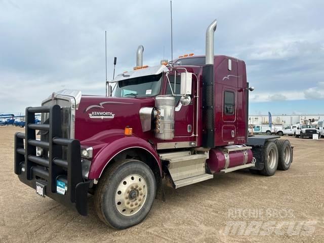 Kenworth W900 Tractor Units