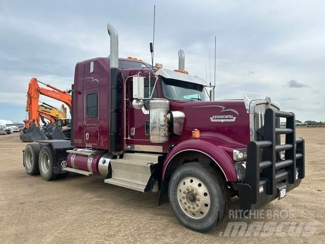 Kenworth W900 Tractor Units