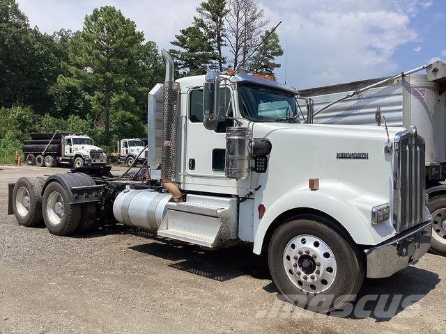 Kenworth W900 Tractor Units