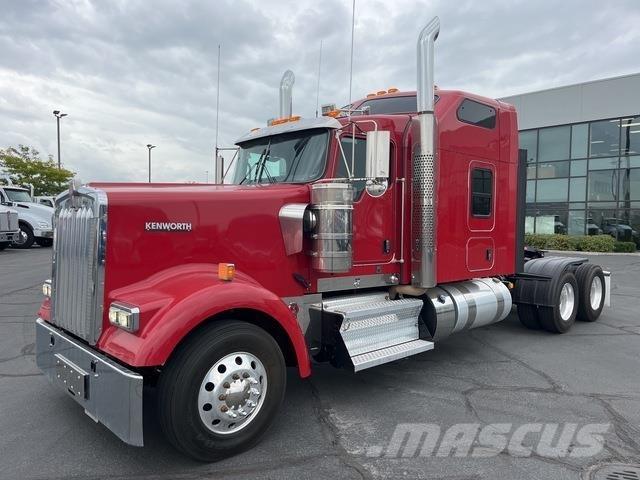 Kenworth W900 Tractor Units