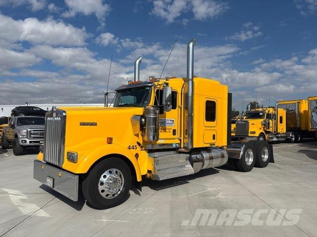 Kenworth W900 Tractor Units