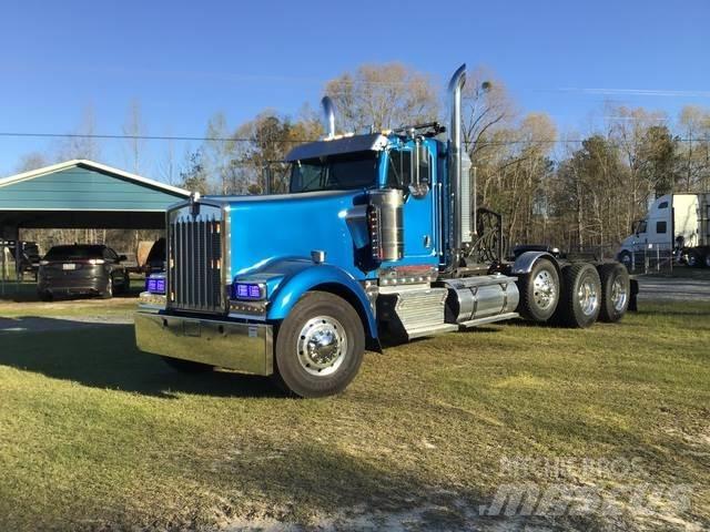 Kenworth W900L Tractor Units