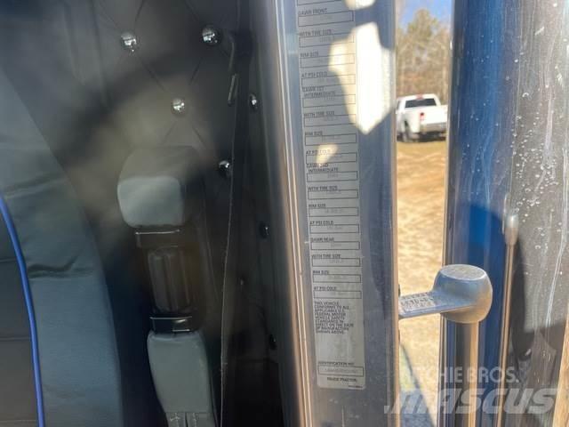 Kenworth W900L Tractor Units