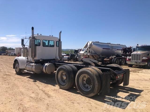 Kenworth W900L Tractor Units