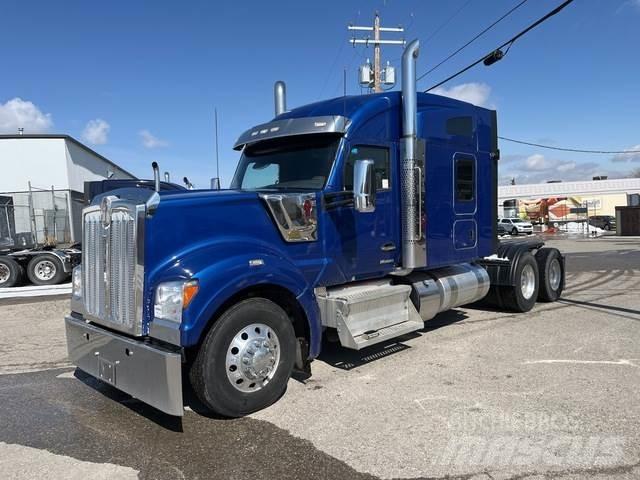 Kenworth W990 Tractor Units