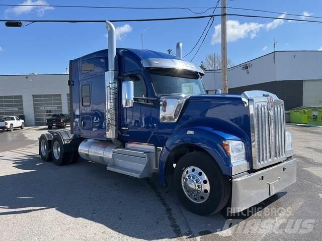 Kenworth W990 Tractor Units