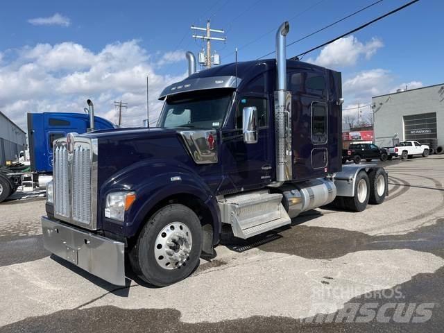 Kenworth W990 Tractor Units