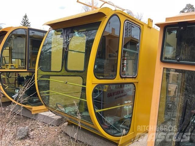 Kroll K200 Tower cranes