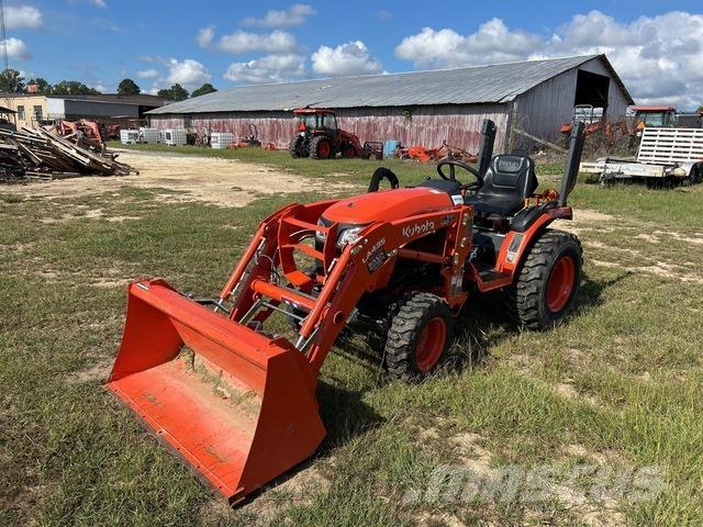 Kubota B2401DT Compact tractors