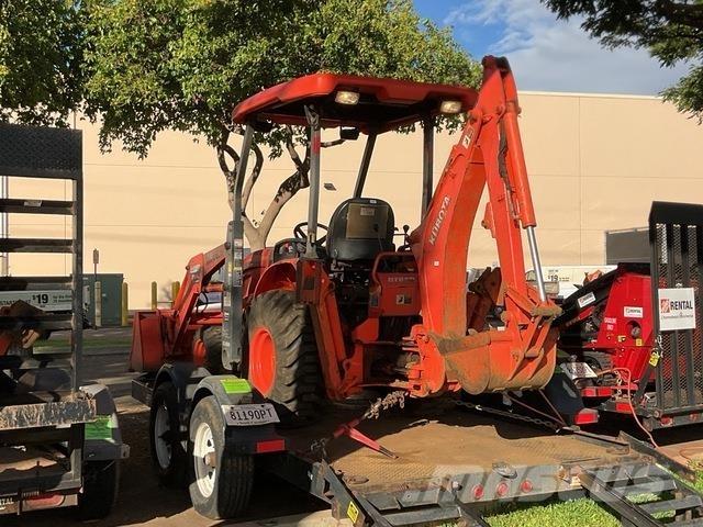Kubota B26TLB Backhoe loaders
