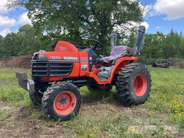 Kubota B7500DT Compact tractors