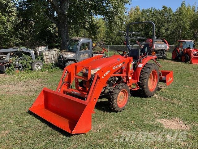 Kubota L2501DT Compact tractors
