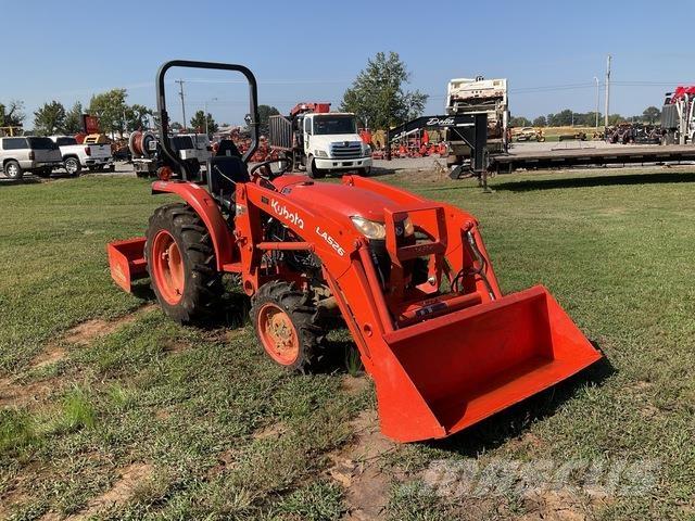 Kubota L2501DT Compact tractors