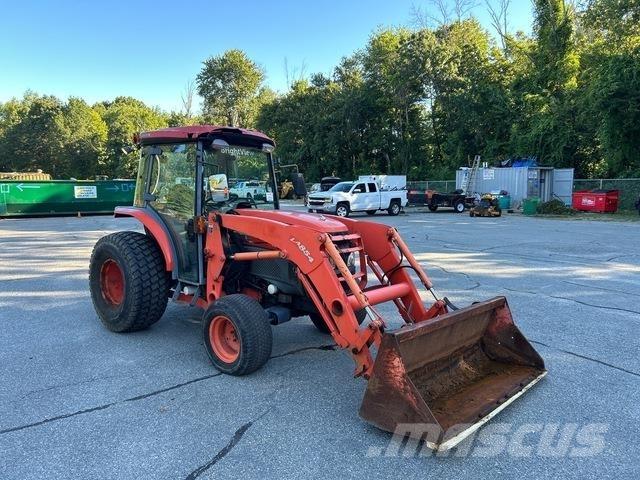 Kubota L5240 Compact tractors