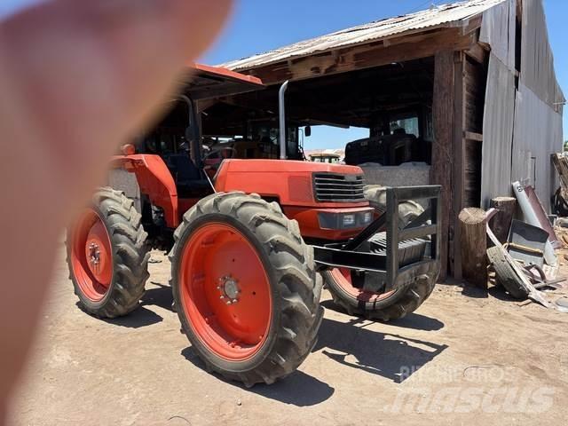 Kubota M9000 Tractors