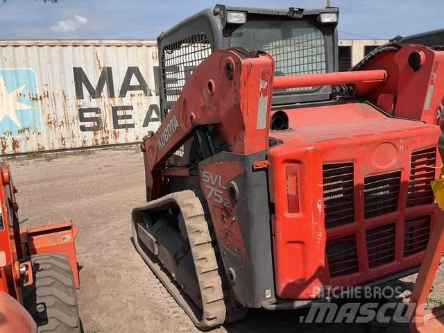 Kubota SVL75-2 Skid steer loaders