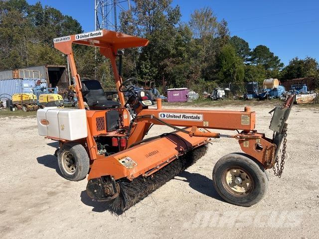 Lay-Mor SM 300 Indoor sweepers